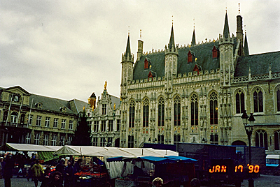 市庁舎 Stadhuis