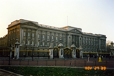 バッキンガム宮殿　Buckingham Palace