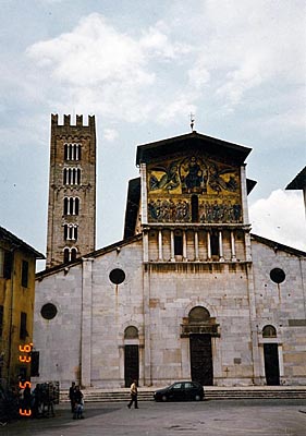 サン・フレディアーノ聖堂　Basilica di San Frediano