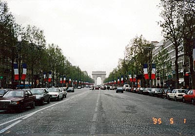 シャンゼリゼ通り　L'Avenue des Champs-Élysées