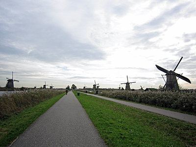 キンデルダイク　Kinderdijk